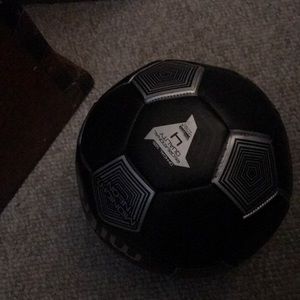 Was a Christmas present . Don’t need it .